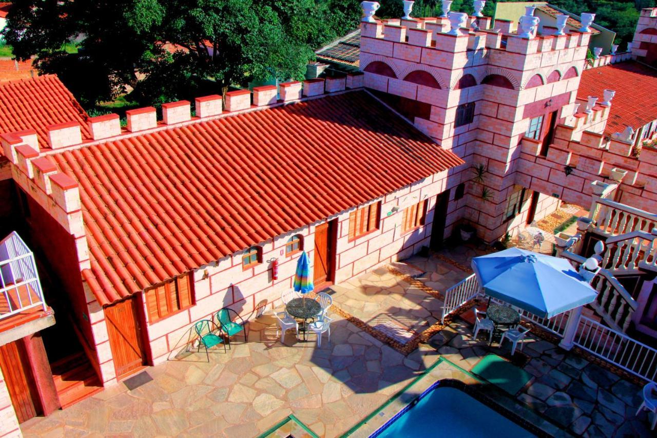 Pousada Al Castello Di Giulietta E Romeo Pirenópolis Exterior foto